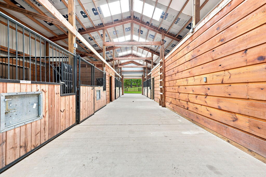 1306 Hot House Road