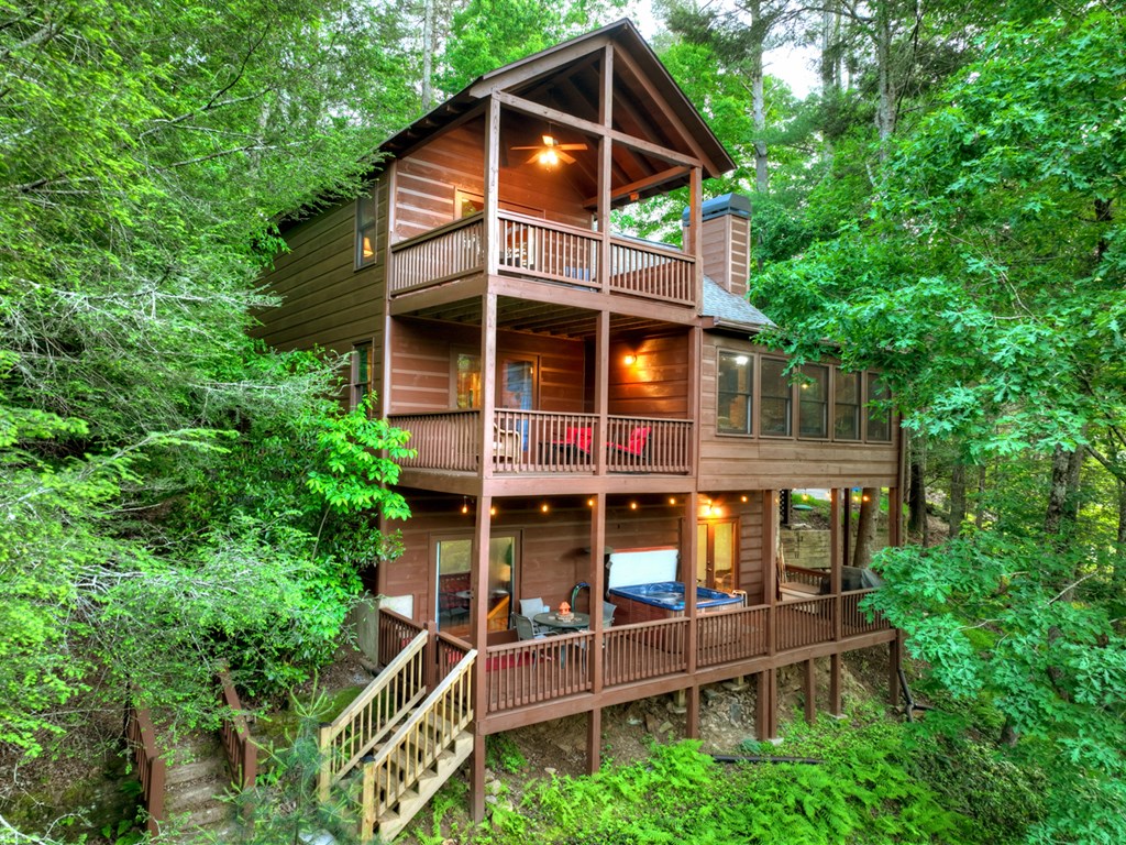 550 Hillsdale Drive