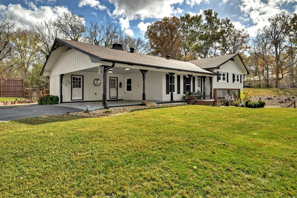 79 Lake Drive