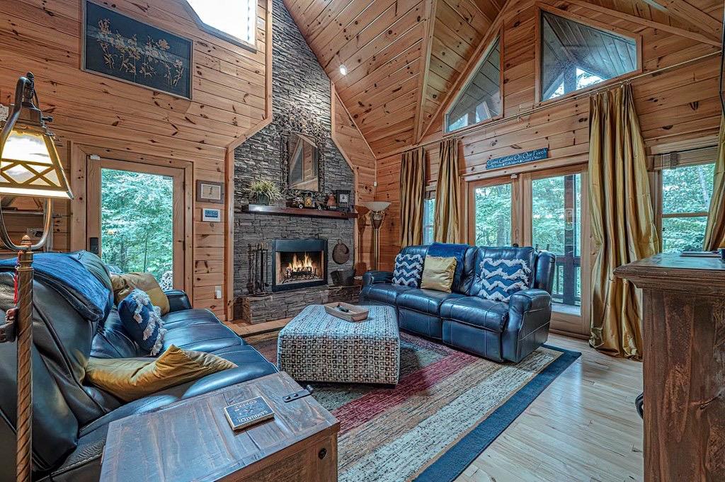 35 Leatherwood Mountain Road