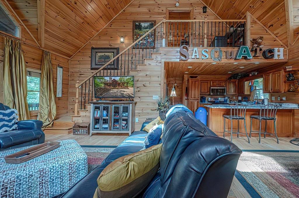 35 Leatherwood Mountain Road