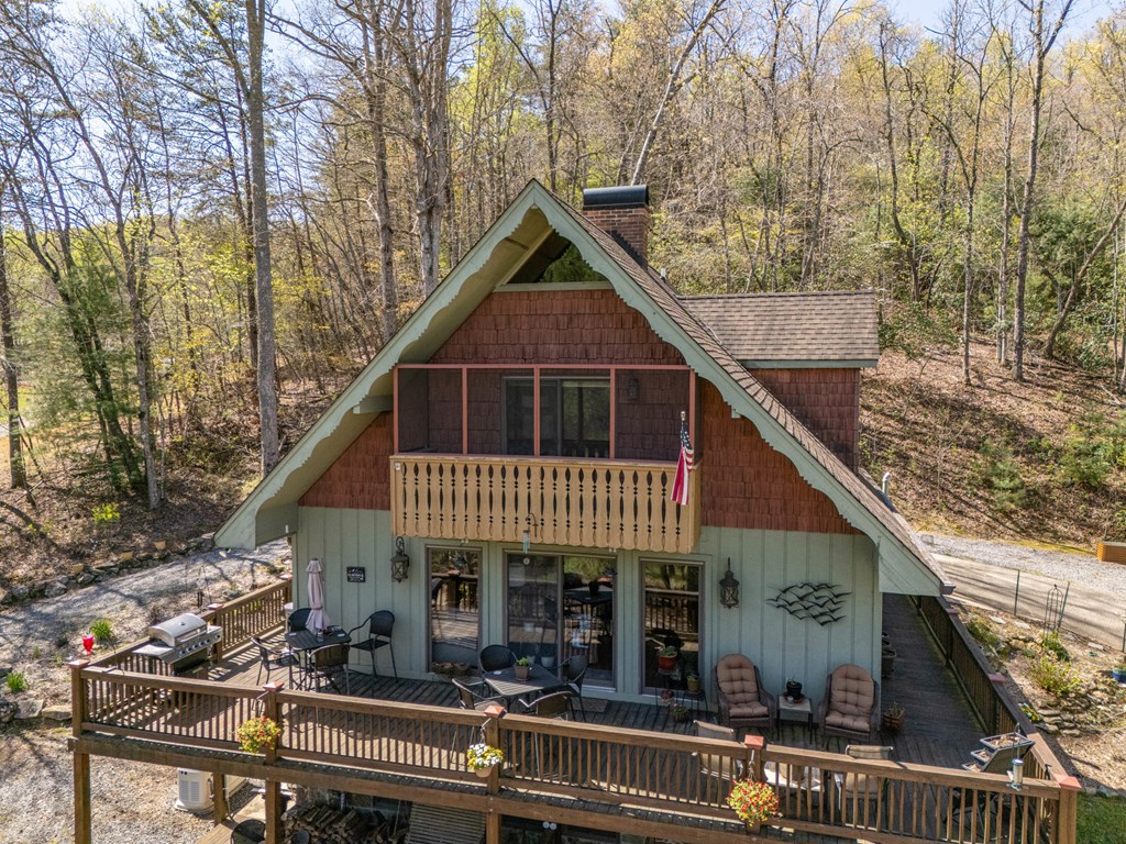206 Peckerwood Road