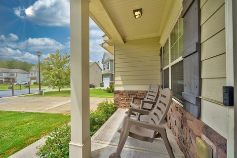 A home in Adairsville