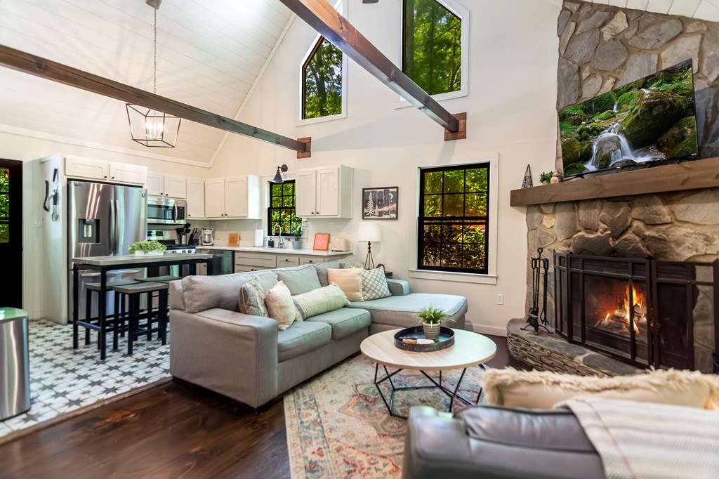 317 North Pine Road