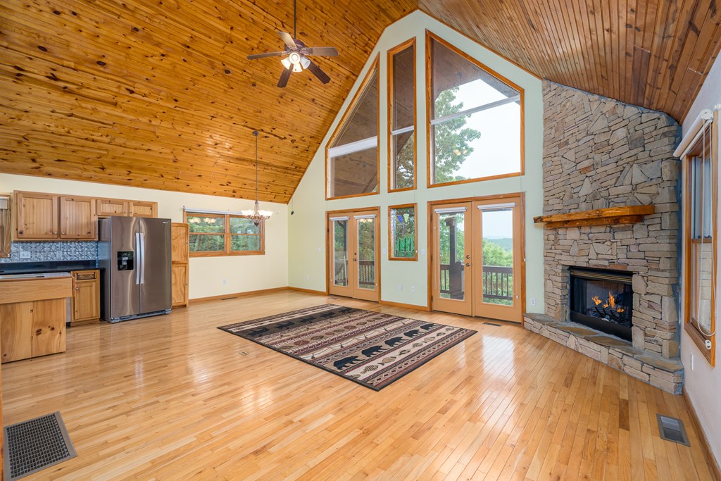818 Five Forks Drive