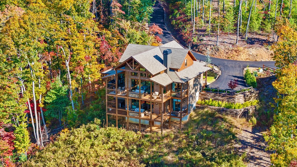 Mineral Bluff, Georgia, 30559, United States, 4 Bedrooms Bedrooms, ,6 BathroomsBathrooms,Residential,Active,1914767