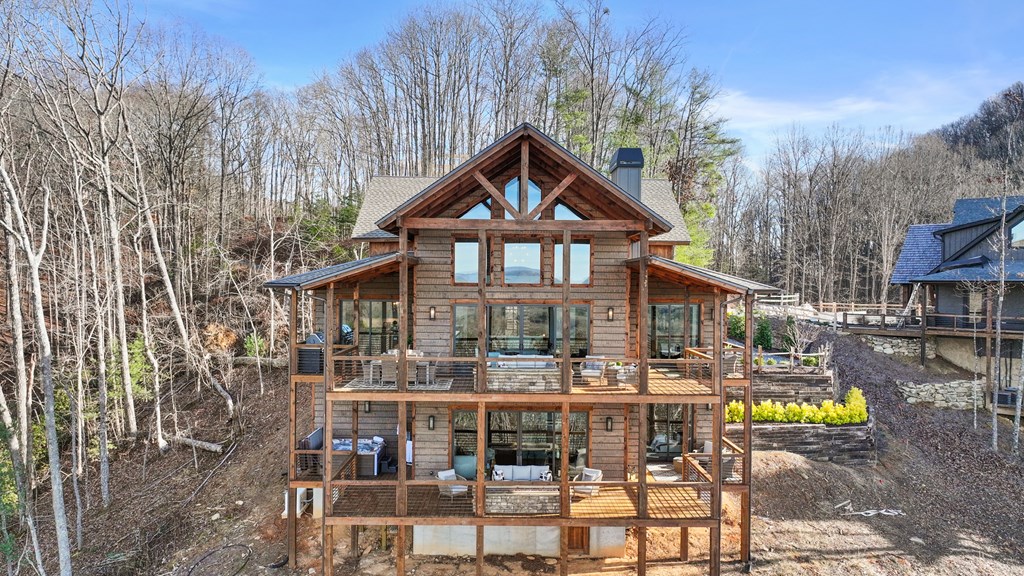 Mineral Bluff, Georgia, 30559, United States, 4 Bedrooms Bedrooms, ,6 BathroomsBathrooms,Residential,Active,1914767