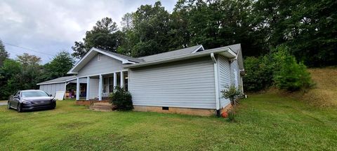 A home in Mccaysville