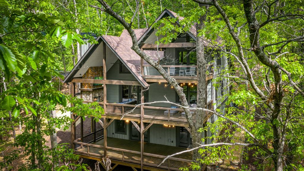Blue Ridge, Georgia, 30513, United States, 3 Bedrooms Bedrooms, ,4 BathroomsBathrooms,Residential,Active,2028743