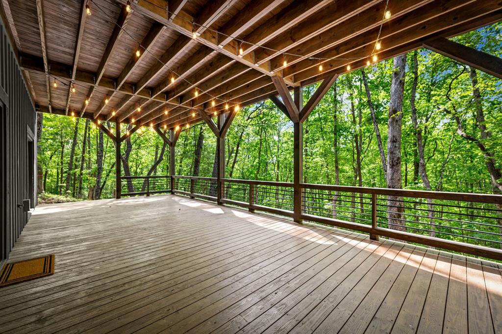 Blue Ridge, Georgia, 30513, United States, 3 Bedrooms Bedrooms, ,4 BathroomsBathrooms,Residential,Active,2028743