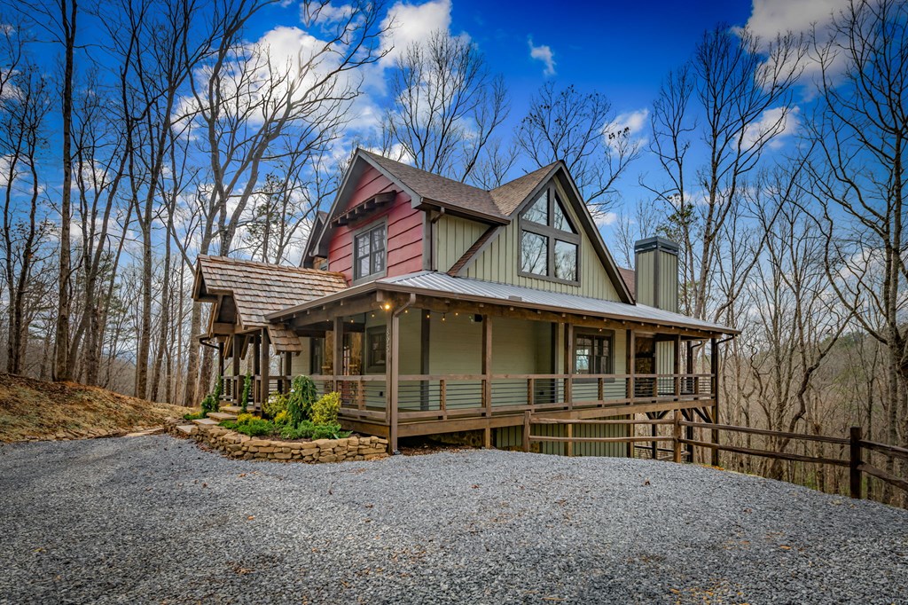 Blue Ridge, Georgia, 30513, United States, 3 Bedrooms Bedrooms, ,4 BathroomsBathrooms,Residential,Active,2028743