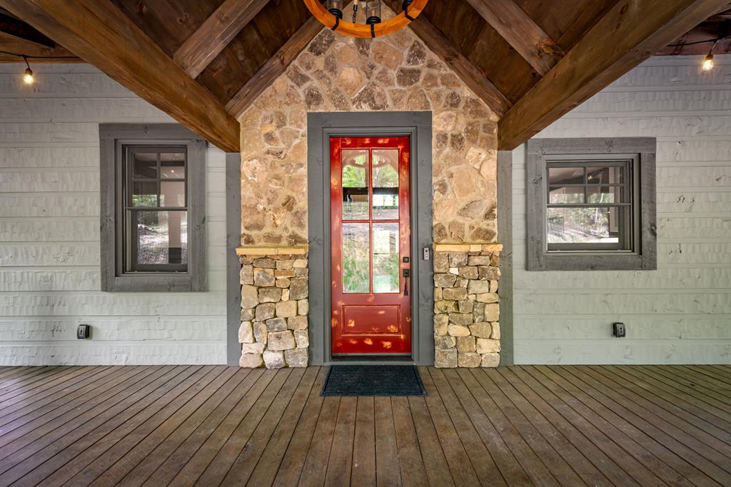 Blue Ridge, Georgia, 30513, United States, 3 Bedrooms Bedrooms, ,4 BathroomsBathrooms,Residential,Active,2028743