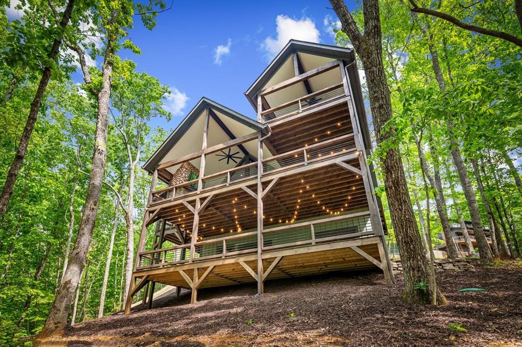 Blue Ridge, Georgia, 30513, United States, 3 Bedrooms Bedrooms, ,4 BathroomsBathrooms,Residential,Active,2028743