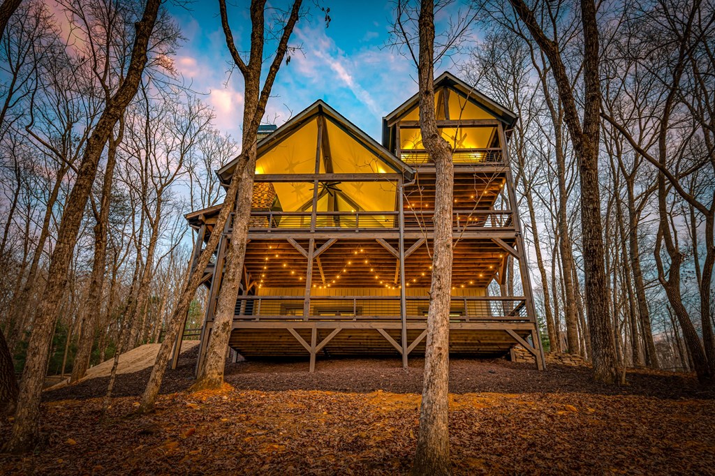 Blue Ridge, Georgia, 30513, United States, 3 Bedrooms Bedrooms, ,4 BathroomsBathrooms,Residential,Active,2028743