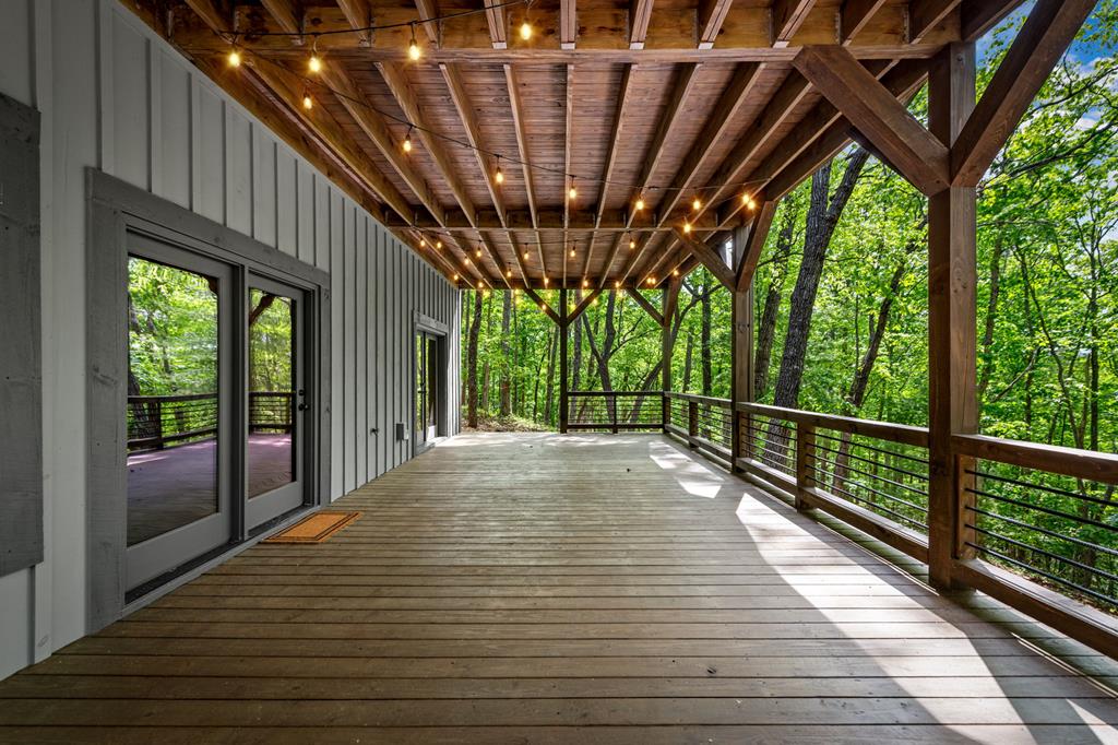 Blue Ridge, Georgia, 30513, United States, 3 Bedrooms Bedrooms, ,4 BathroomsBathrooms,Residential,Active,2028743