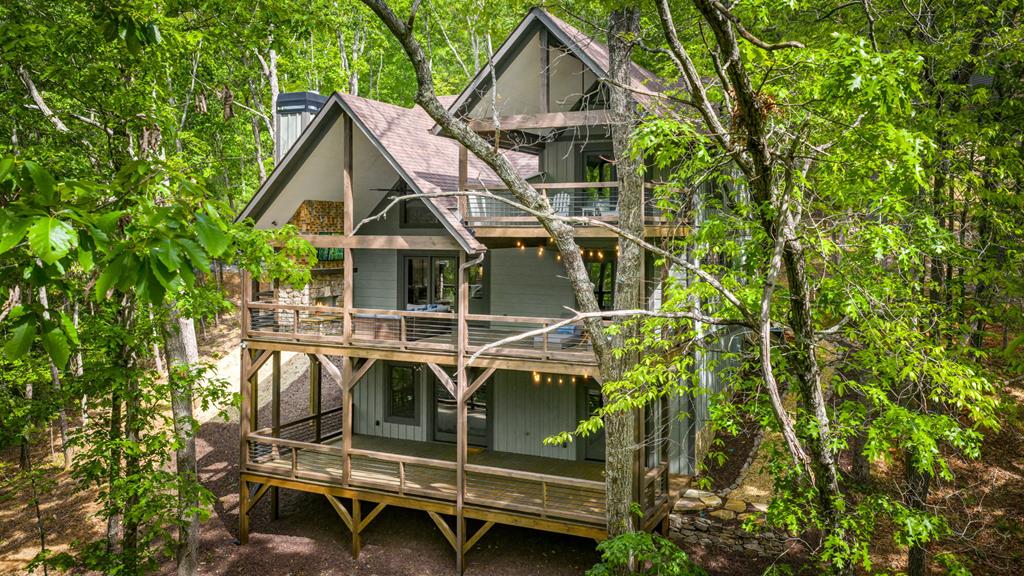 Blue Ridge, Georgia, 30513, United States, 3 Bedrooms Bedrooms, ,4 BathroomsBathrooms,Residential,Active,2028743