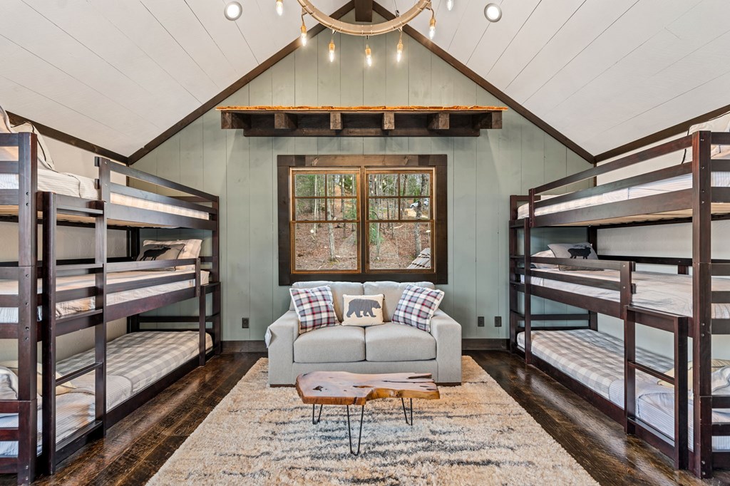 Blue Ridge, Georgia, 30513, United States, 3 Bedrooms Bedrooms, ,4 BathroomsBathrooms,Residential,Active,2028743