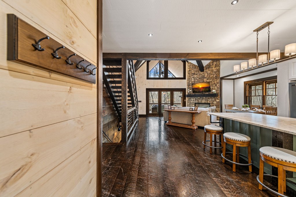 Blue Ridge, Georgia, 30513, United States, 3 Bedrooms Bedrooms, ,4 BathroomsBathrooms,Residential,Active,2028743