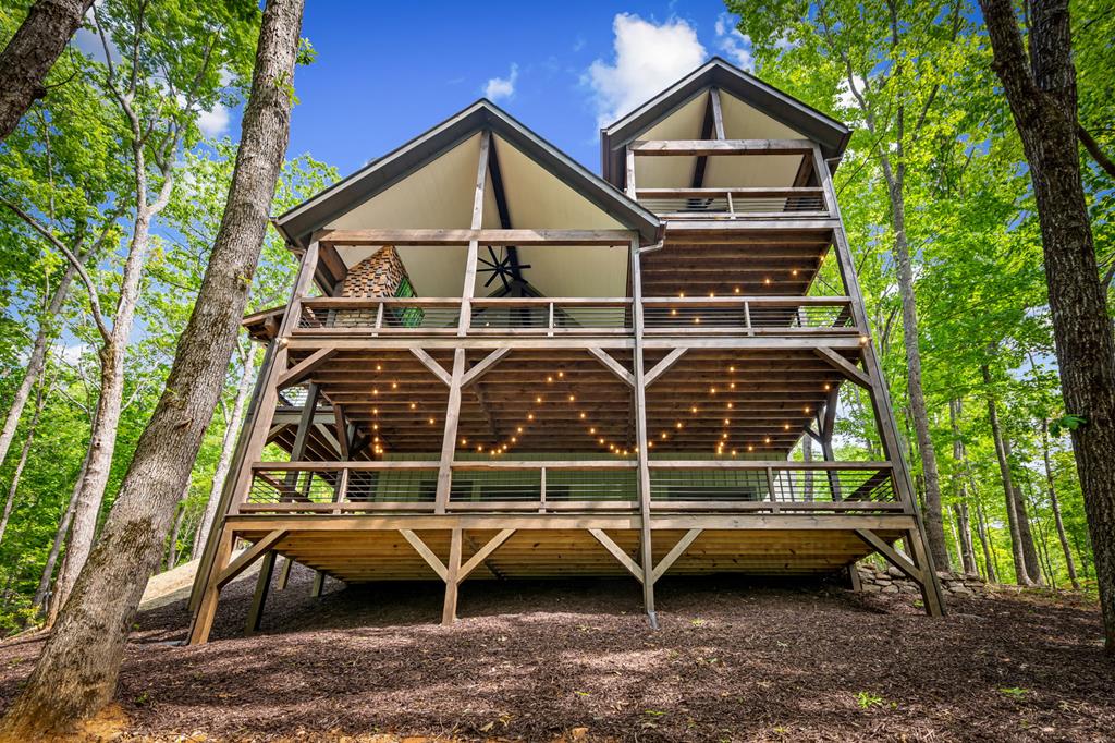 Blue Ridge, Georgia, 30513, United States, 3 Bedrooms Bedrooms, ,4 BathroomsBathrooms,Residential,Active,2028743