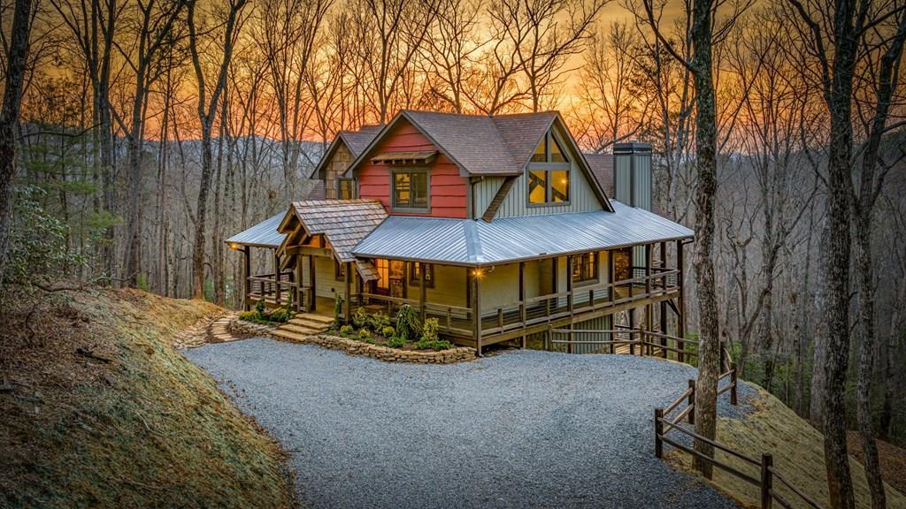 Blue Ridge, Georgia, 30513, United States, 3 Bedrooms Bedrooms, ,4 BathroomsBathrooms,Residential,Active,2028743