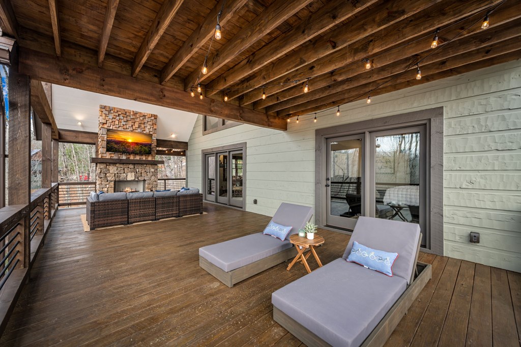 Blue Ridge, Georgia, 30513, United States, 3 Bedrooms Bedrooms, ,4 BathroomsBathrooms,Residential,Active,2028743