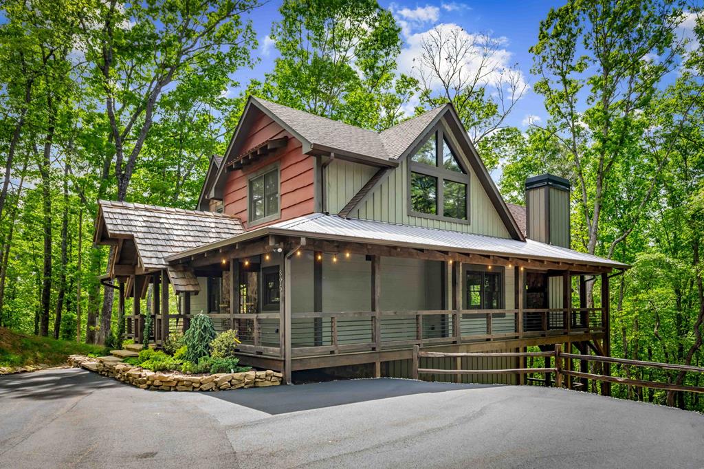 Blue Ridge, Georgia, 30513, United States, 3 Bedrooms Bedrooms, ,4 BathroomsBathrooms,Residential,Active,2028743
