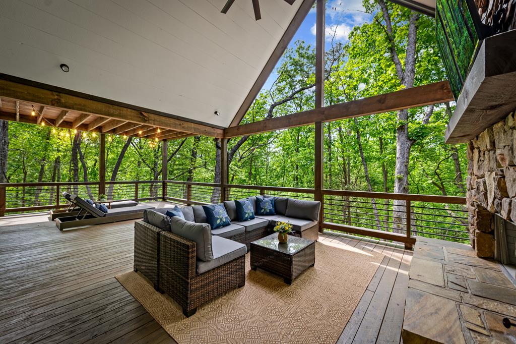 Blue Ridge, Georgia, 30513, United States, 3 Bedrooms Bedrooms, ,4 BathroomsBathrooms,Residential,Active,2028743
