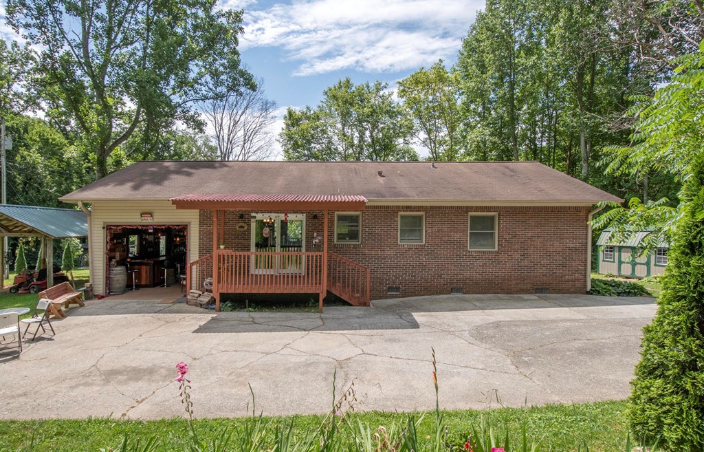 496 Jackie Cove Road