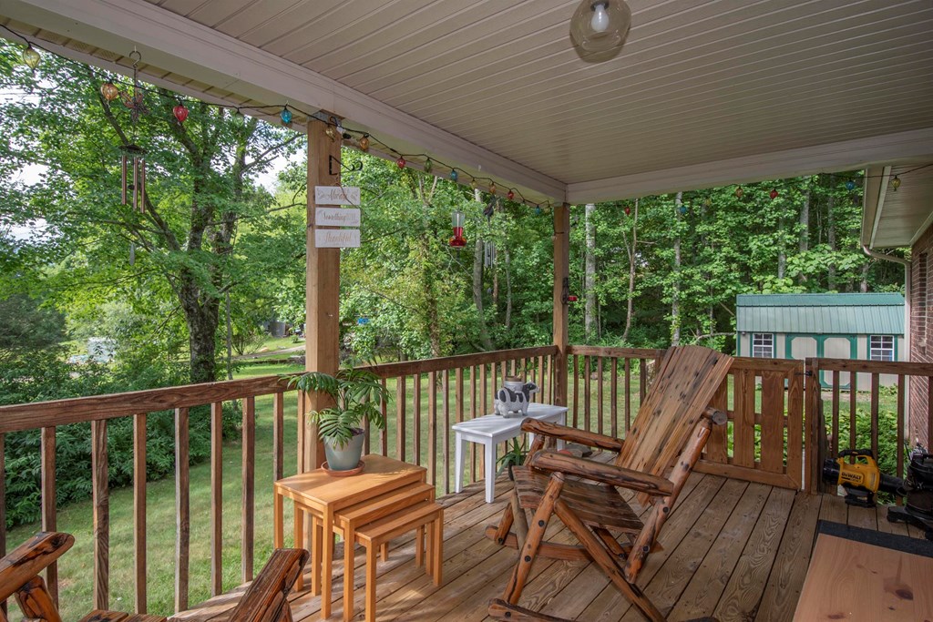 496 Jackie Cove Road