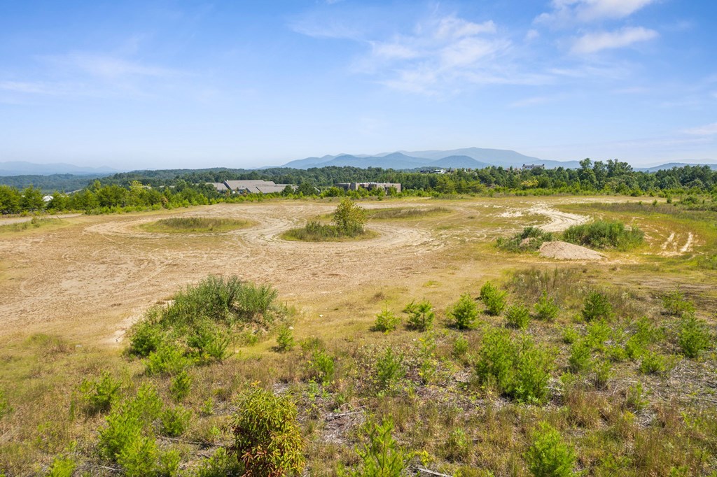 12.86 AC Highlands Hill Drive