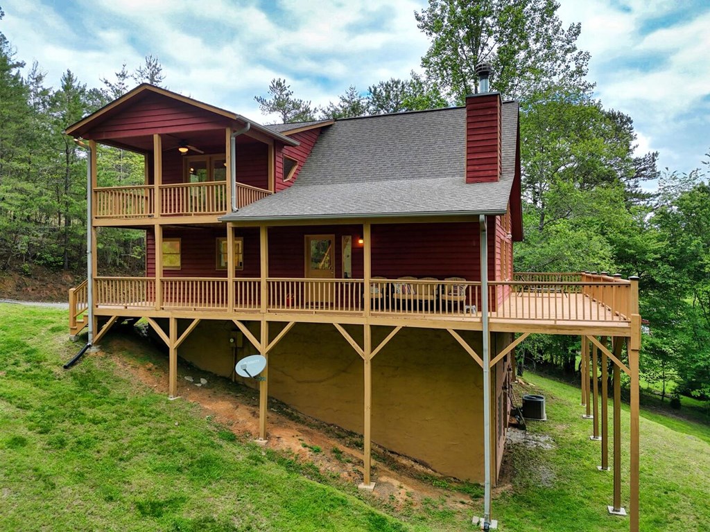 121 Bee Tree Lane