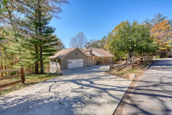 553 RIVER OAKS DR, HAYESVILLE, NC 28904 - Image 9eeab67f65eee8bf5e242d6a1503e15d/3364714759