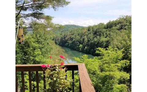 A home in Hayesville