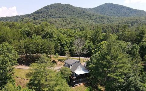 A home in Hayesville