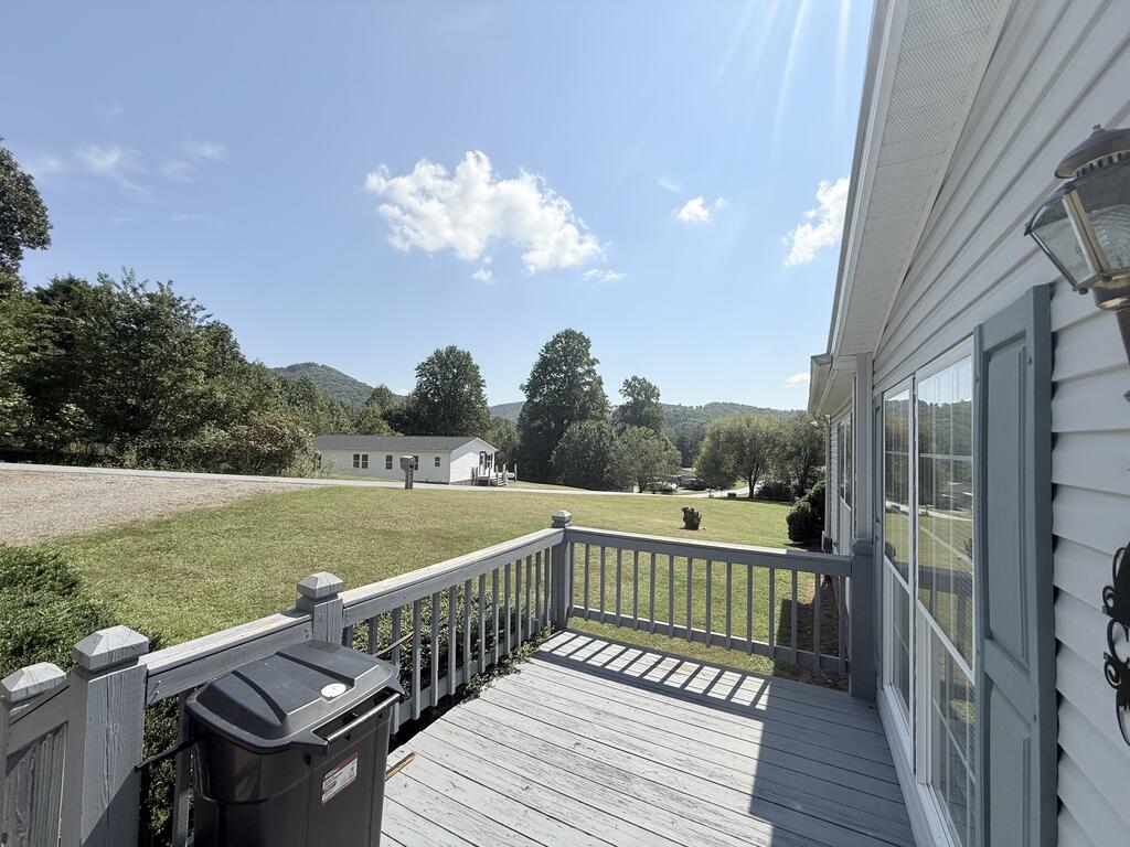 283 Bobcat Lane