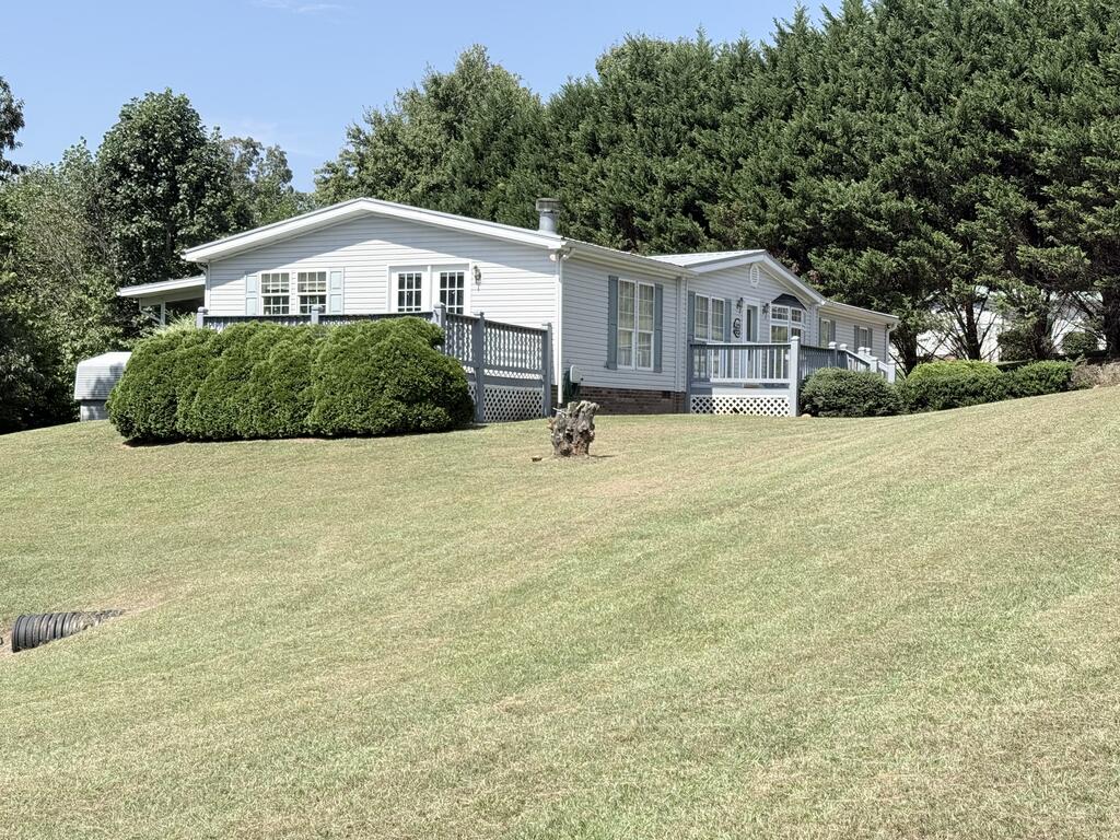 283 Bobcat Lane