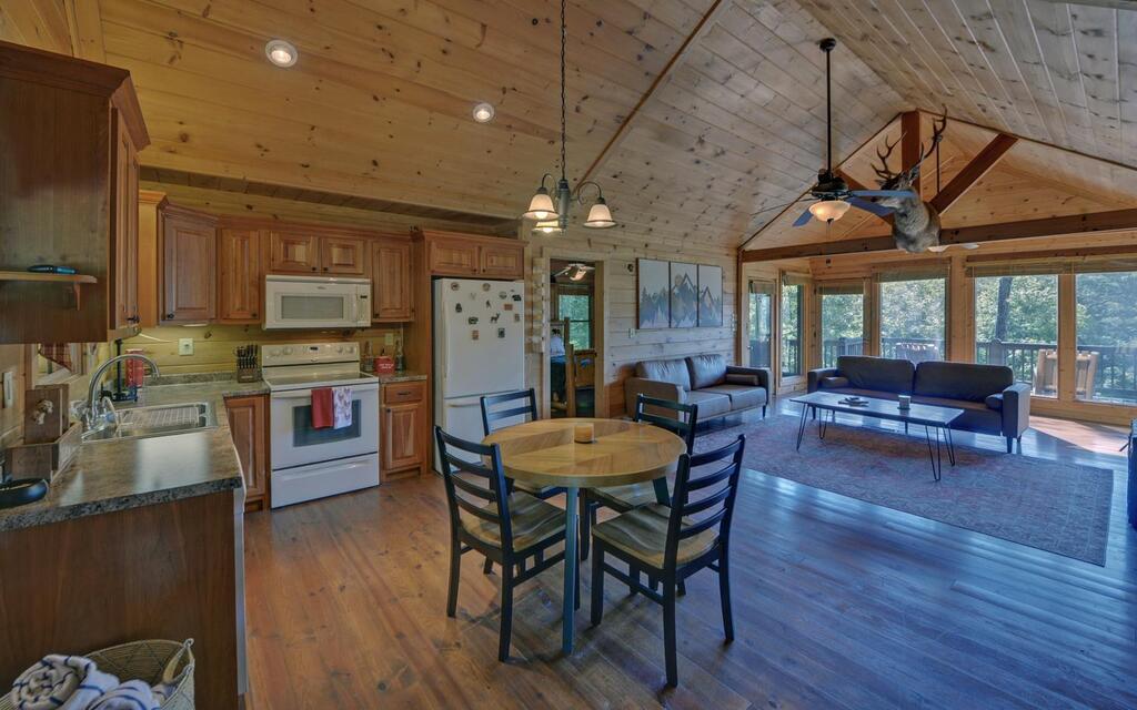 679 Mountain View Circle