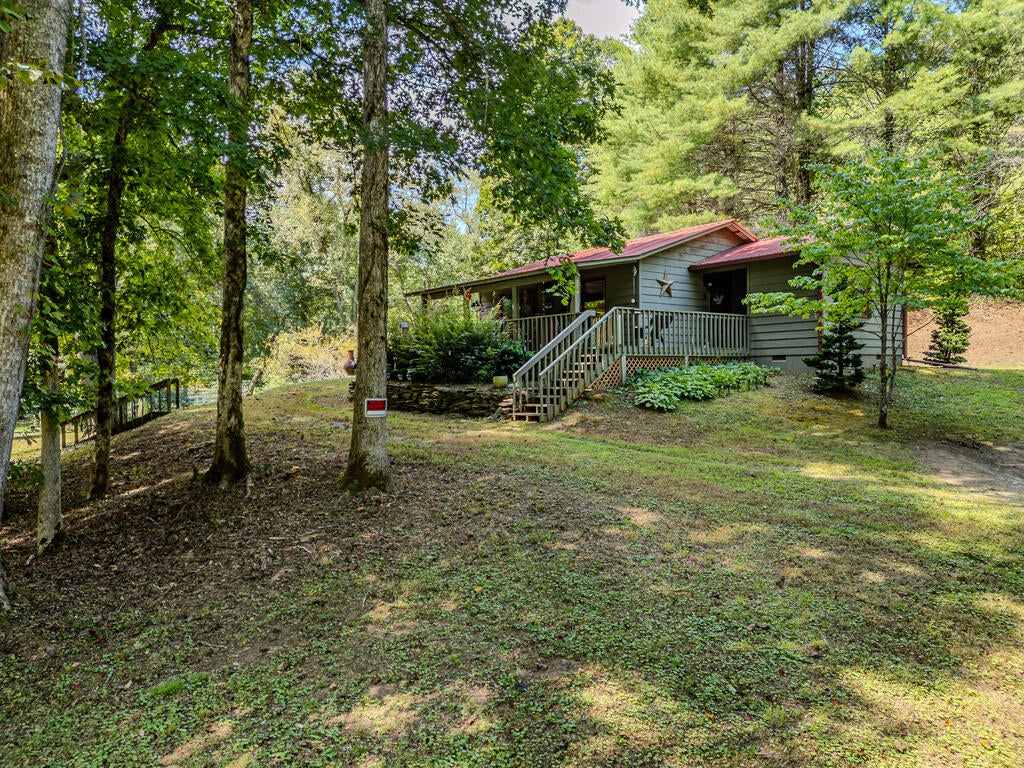 372 Hunter Ridge