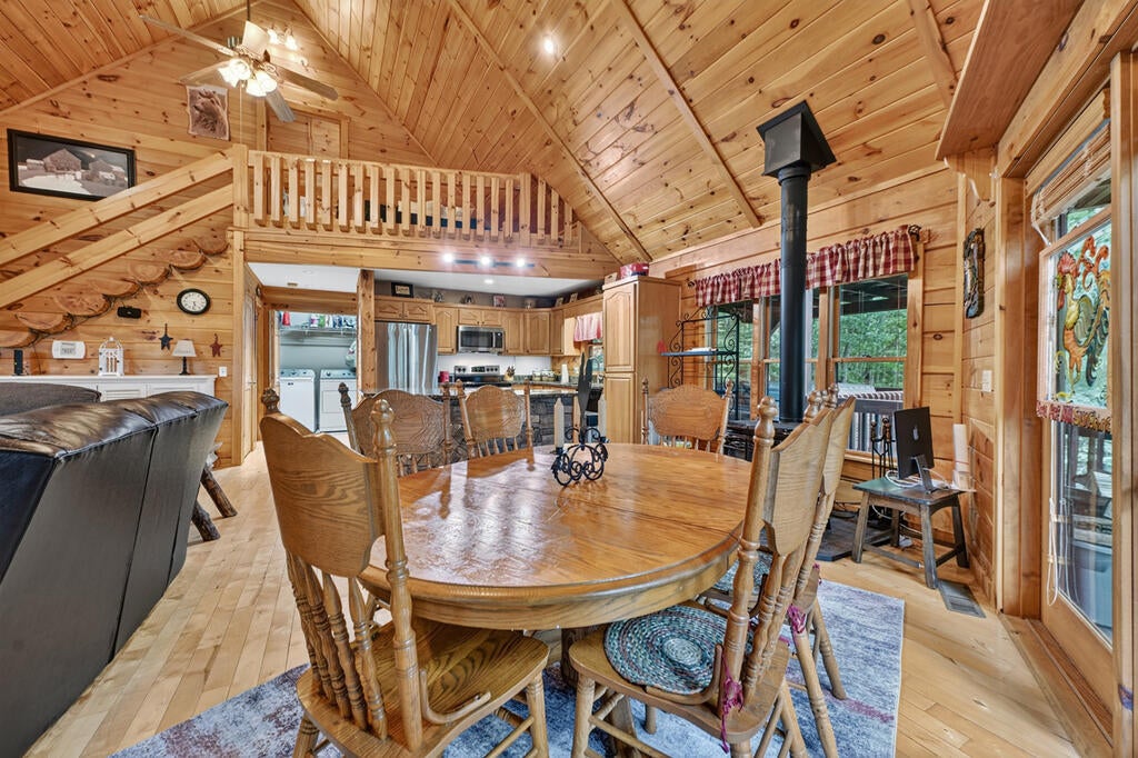 466 Hoot Owl Hill