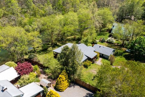 A home in Hayesville