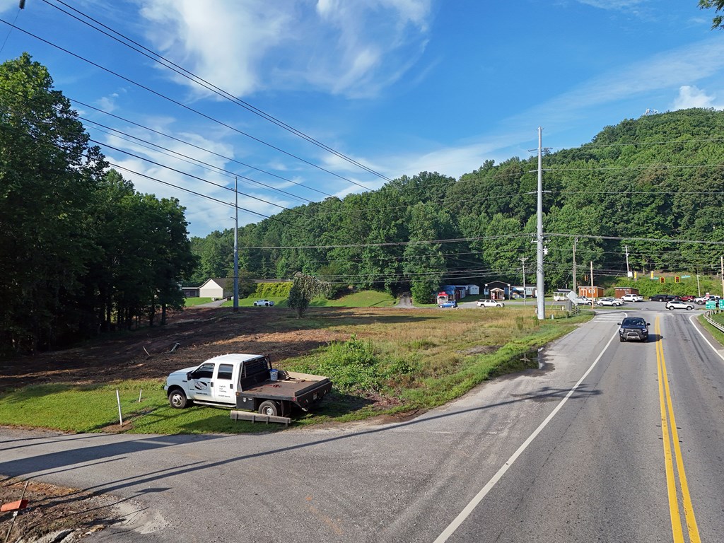 2.95 AC Gainesville Hwy