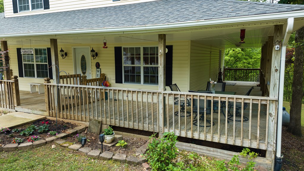 290 Tinas Court