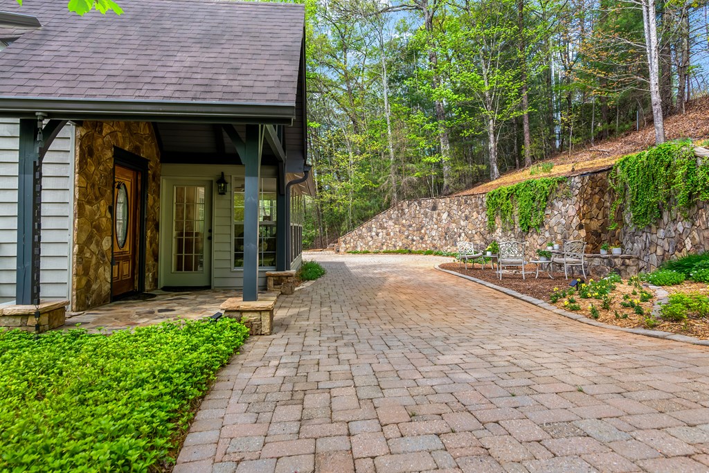 1573 Sautee Trail
