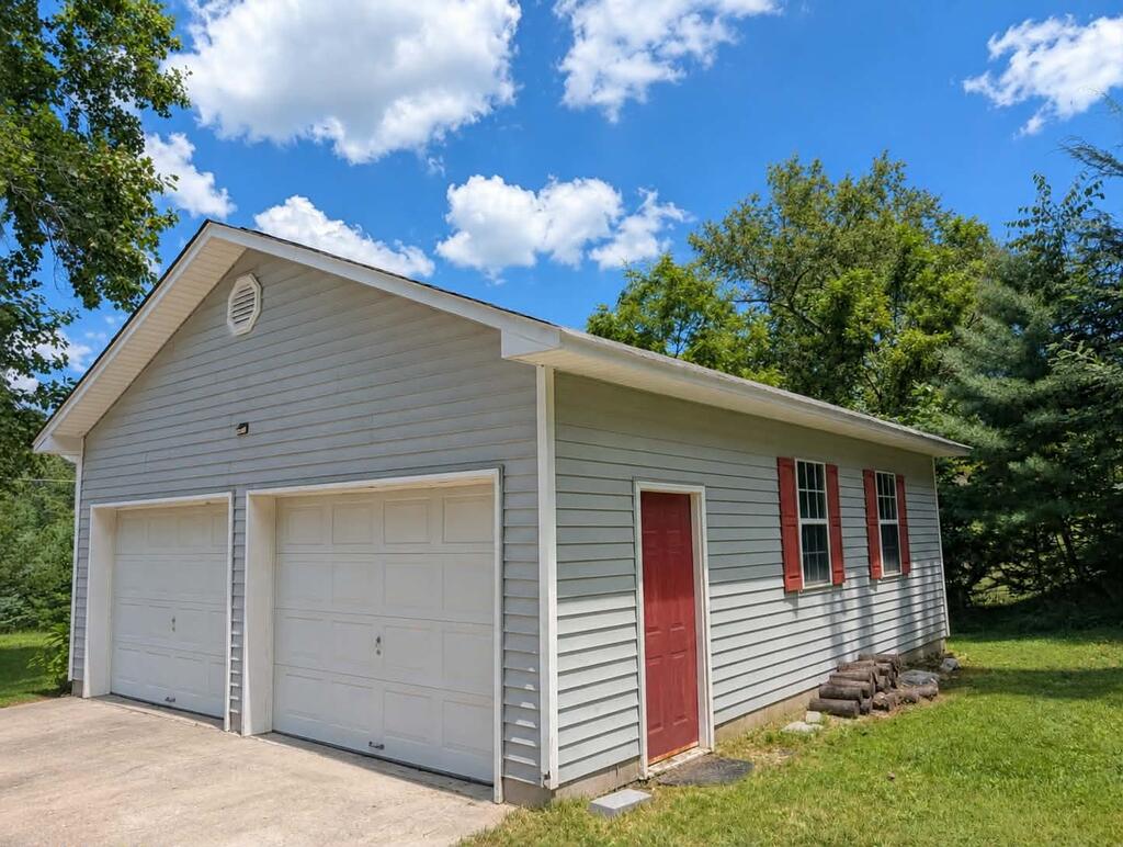 1493 Jones Creek Road