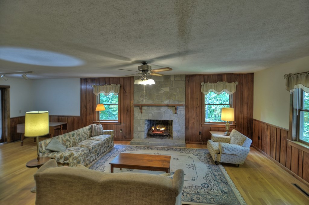14576 Morganton Hwy