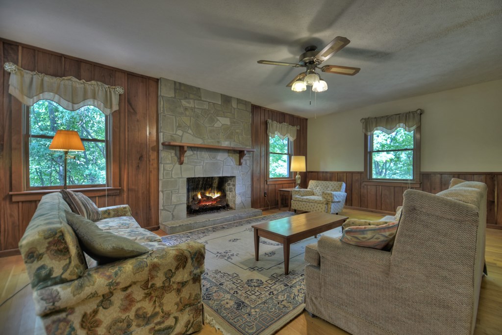 14576 Morganton Hwy