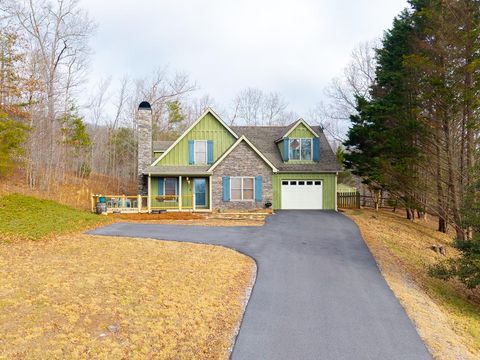 726 Gage Drive Hiawassee GA 30546