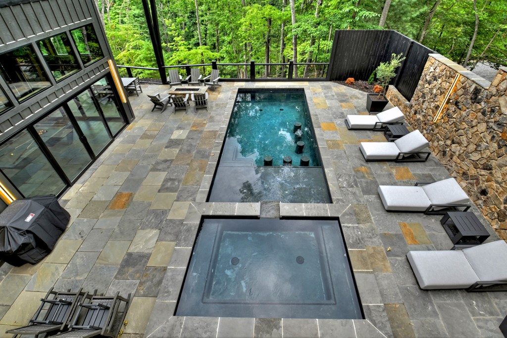 415 Green Ridge Trail