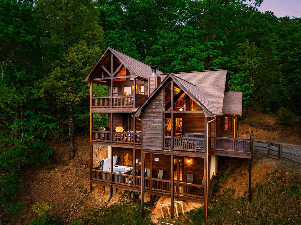 273 Deer Crest Heights