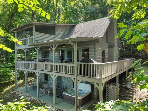 304 Ridge Circle Blue Ridge GA 30513